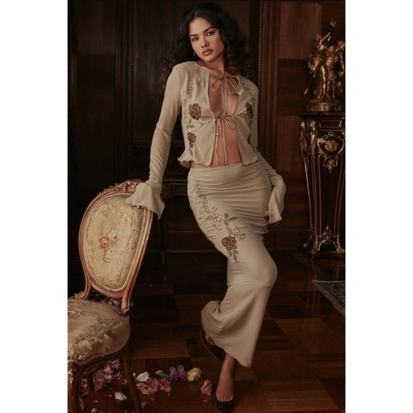 House of CB Dresses & Skirts - House of CB | Lailah Embroidered Floral Maxi Skirt Artichoke Size XS *Skirt Only